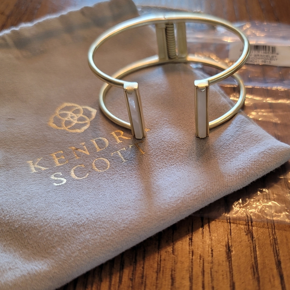 Kendra Scott Gold Lucy Mother of Pearl Bracelet